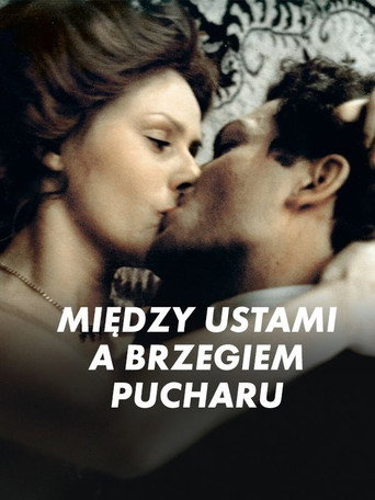 Cartel de Między ustami a brzegiem pucharu