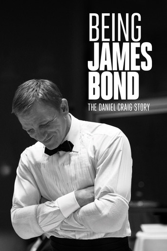 Cartel de En la piel de James Bond, (The Daniel Craig Story)