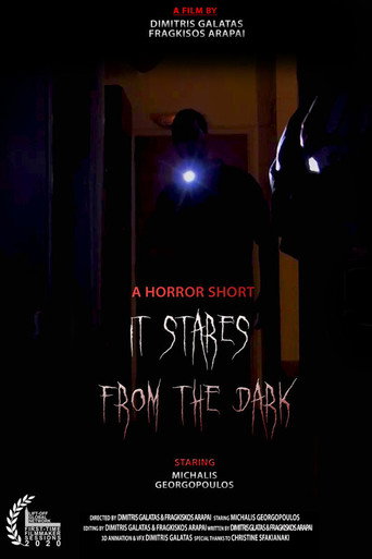 Cartel de It Stares from the Dark