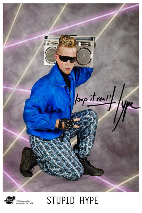 Cartel de Stupid Hype
