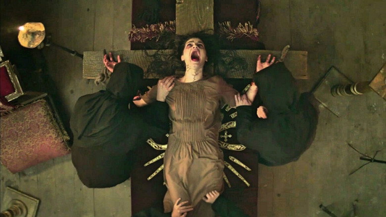 Fotograma de La crucifixión