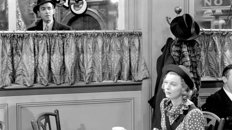Fotograma de El bazar de las sorpresas