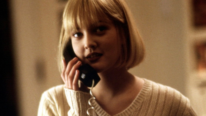 Fotograma de Scream. Vigila quién llama