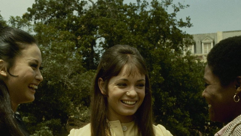 Fotograma de Gidget Grows Up