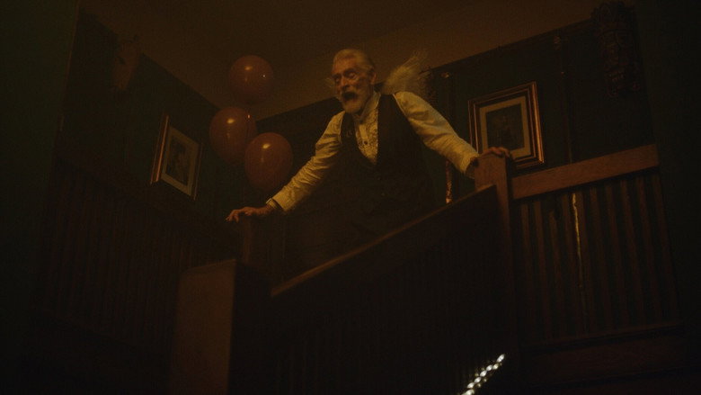 Fotograma de Moon Manor