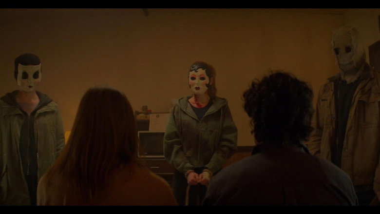 Fotograma de Strangers: Capítulo 3