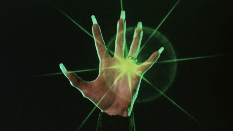 Fotograma de Beyond Evil